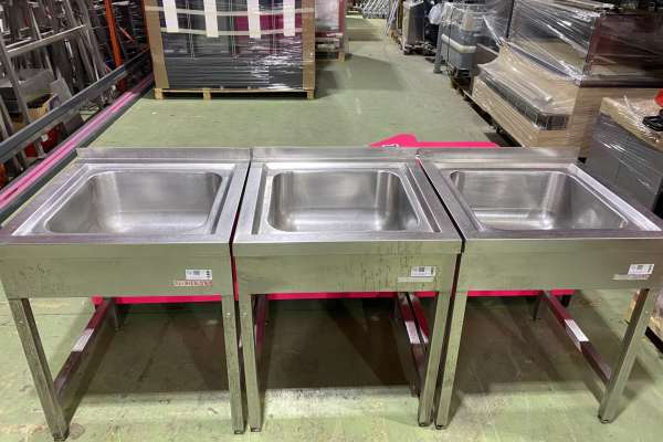 Rozsdamentes egymedencés mosogató termékképek