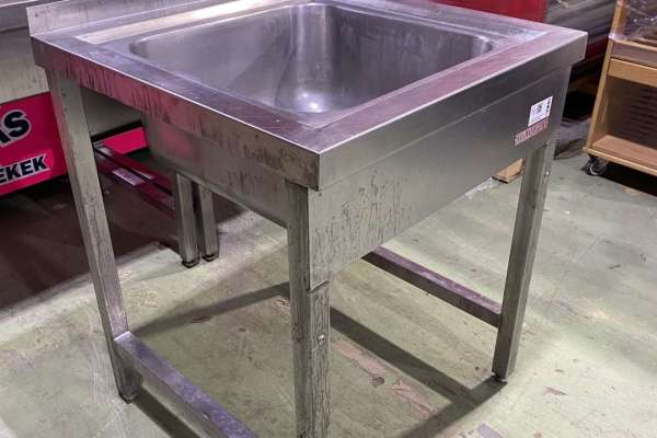 Rozsdamentes egymedencés mosogató termékképek