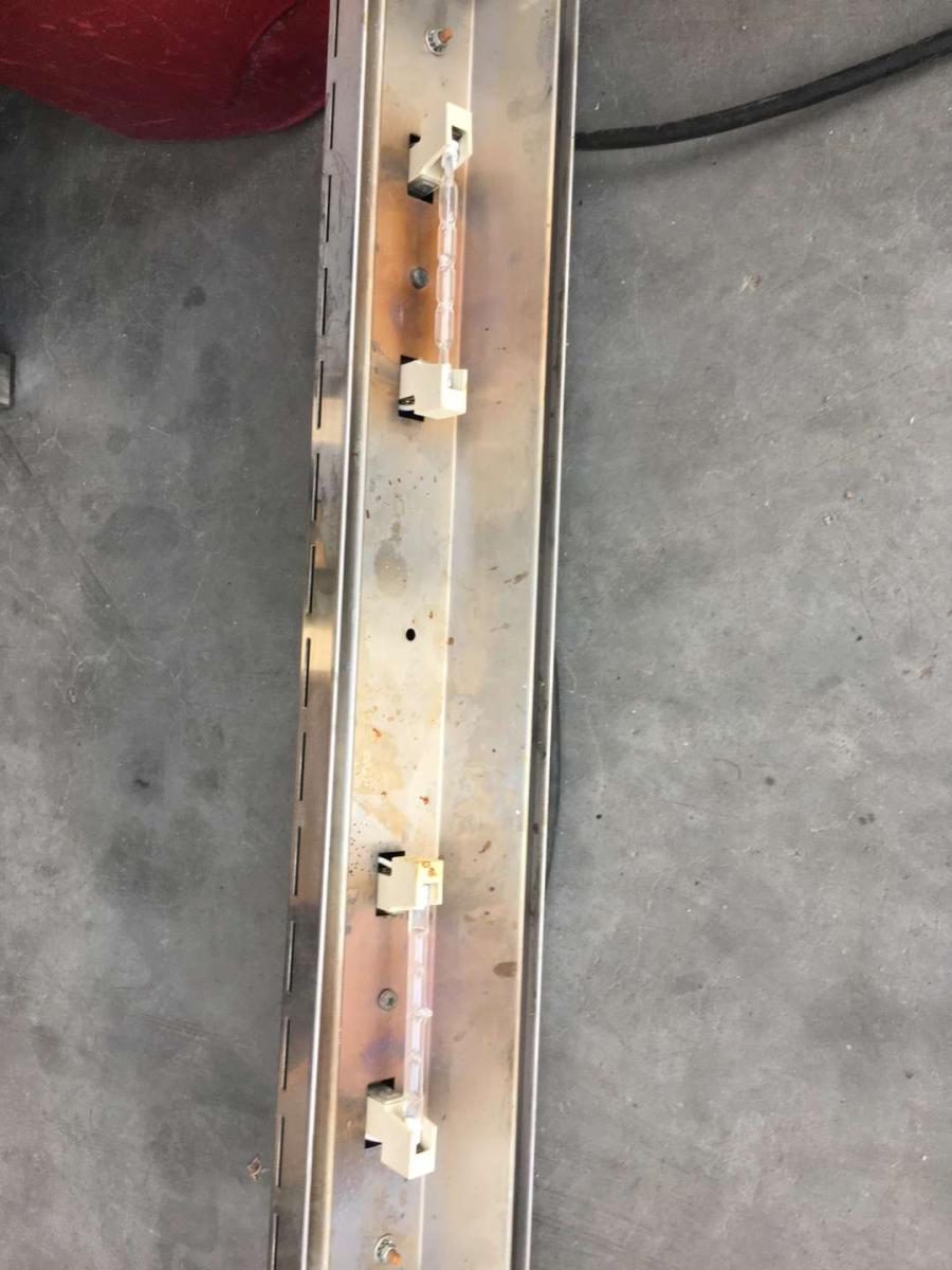 Infrahíd mobil eszköz – termékfotó hátulról