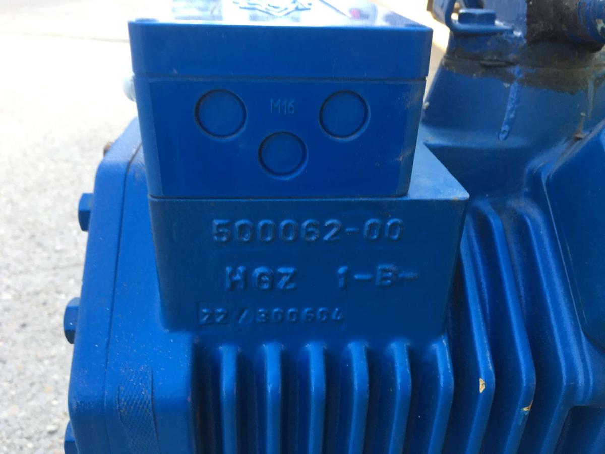 Bitzer 4DC-5.2Y-40S kompresszor – termékfotó bal oldalról