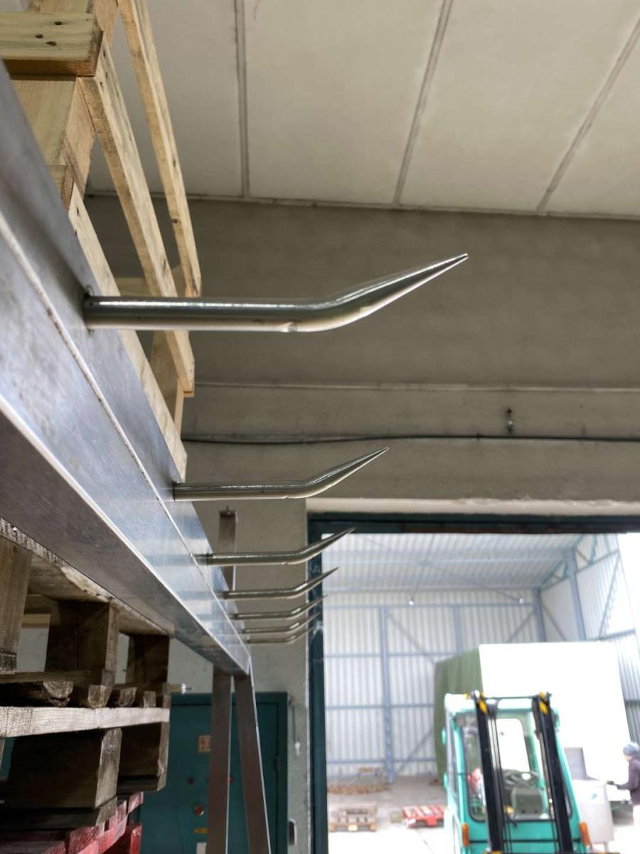 Rozsdamentes öntartó rénvas különböző mértekben – termékfotó (13. kép)