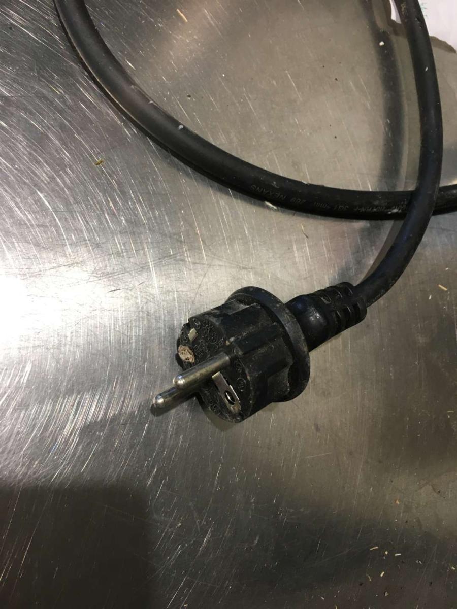 RM Gastro asztali elektromos tűzhely, főzőlap SP 30 ELS – termékfotó bal oldalról