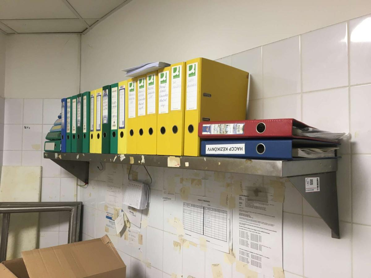 Fali polc fix konzolos 100/120/170/180*30-as – termékfotó részlet