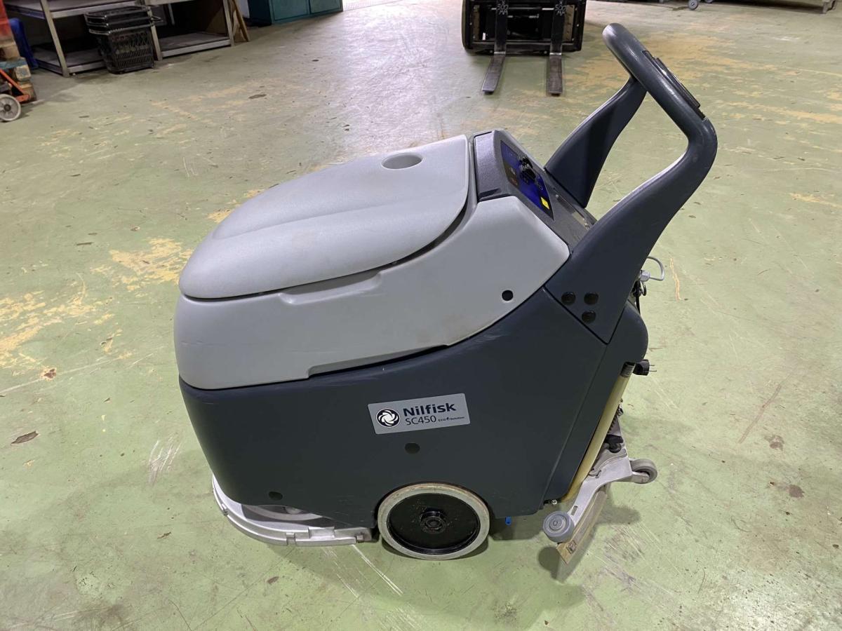 NILFISK SC450 53 B padlótisztító 50%-os akkumlátorral – termékfotó (13. kép)