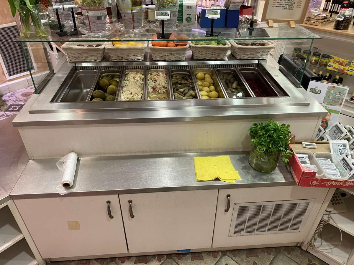 Saláta,- savanyúsághűtő zöldség,- gyümölcshűtő – termékfotó bal oldalról