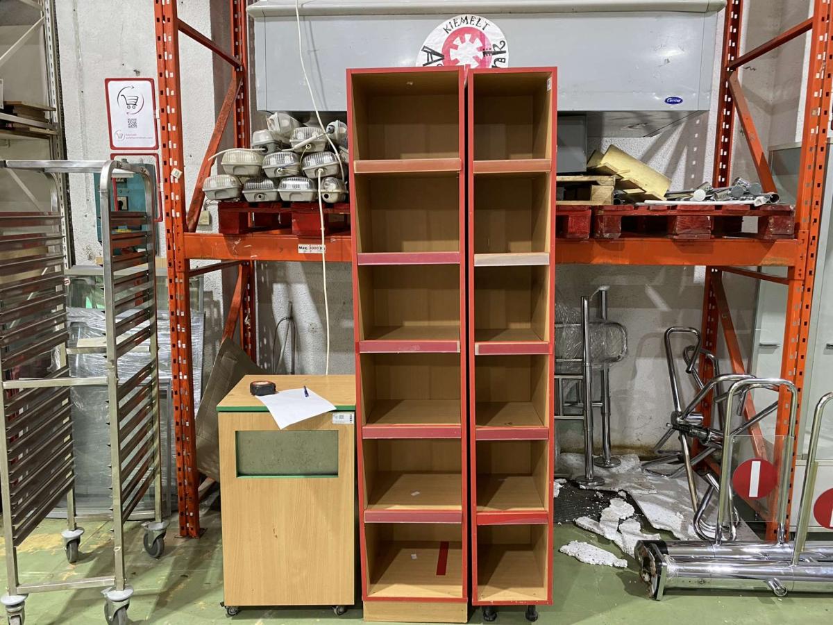 Tároló polc, egyedi, 5 sor polccal – termékfotó jobb oldalról