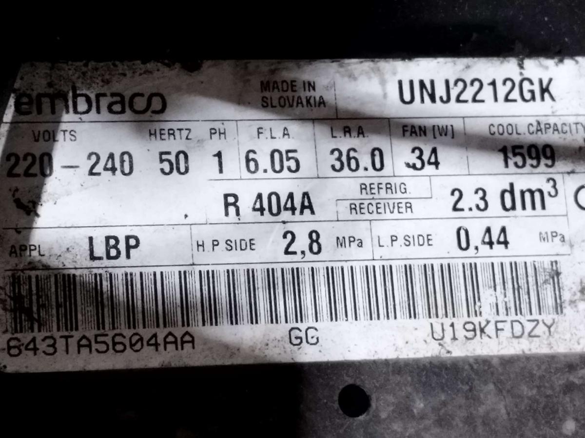 Aggregát EMBRACO UNJ2212GK – termékfotó hátulról