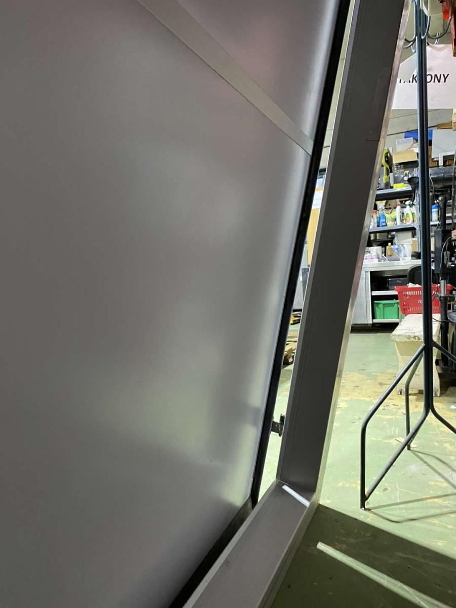 Húzó kamraajtó MIV gyártmány 200*240 – termékfotó (11. kép)