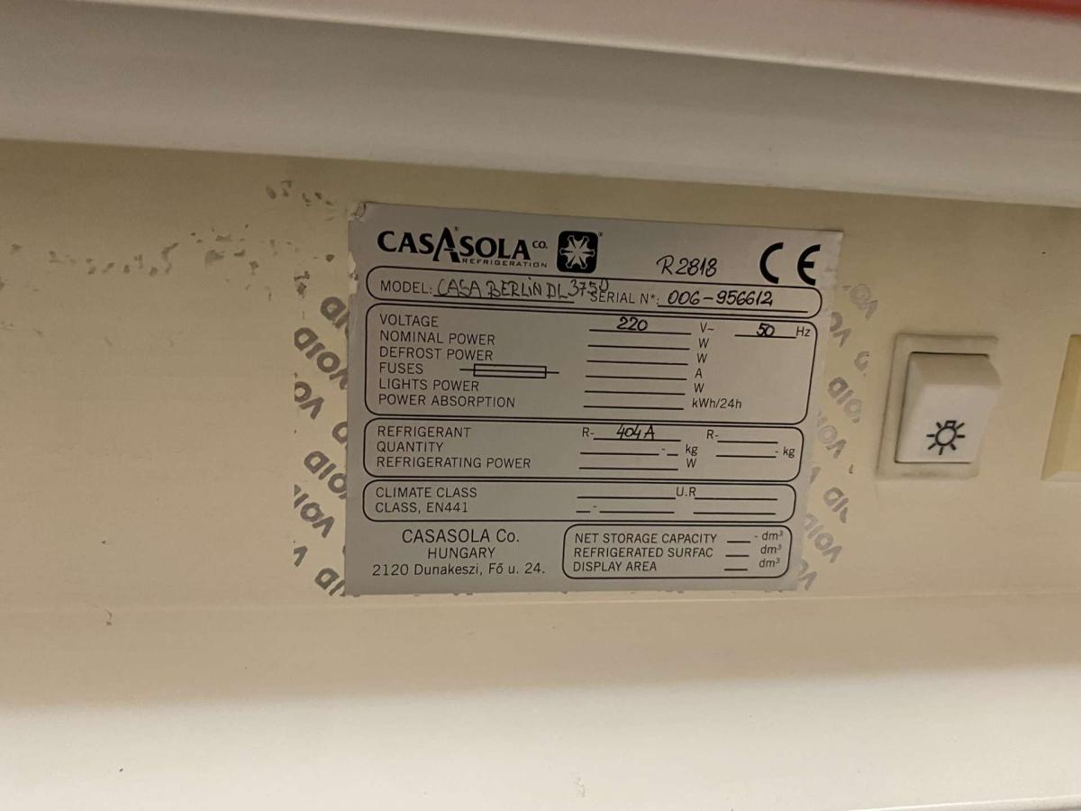 Fali ajtós hűtőregál- hűtőbútor, 10 méter – termékfotó hátulról