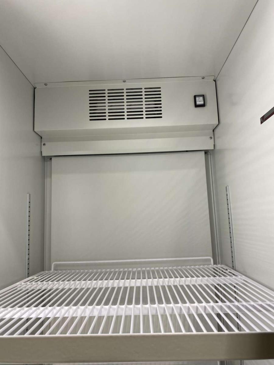 Új ECOCOLD KIWI 630 beépített aggregátoros hűtő (+) – termékfotó 45° nézet