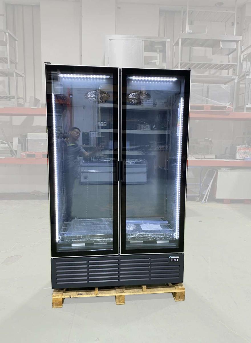 Új ECOCOLD KIWI 1270 2D beépített aggregátoros hűtő (+) – termékfotó elölnézet