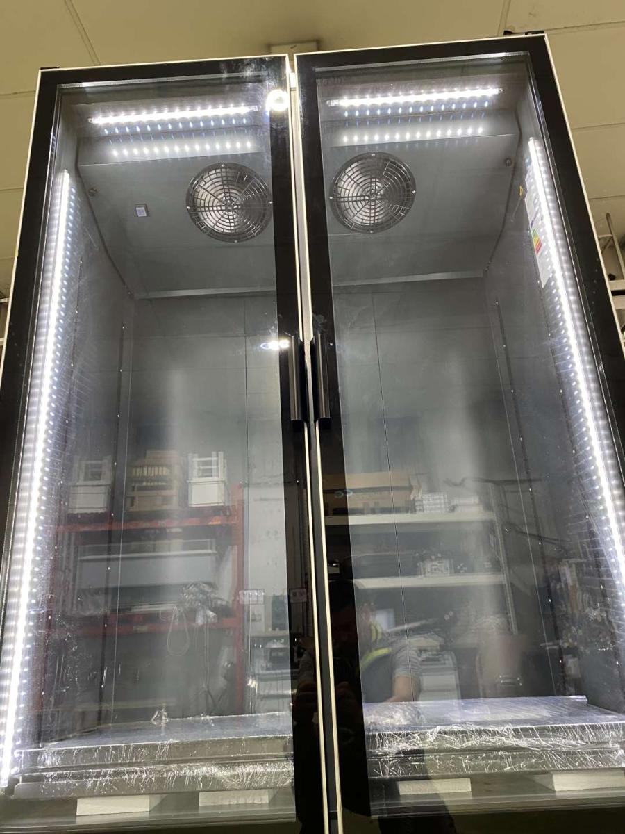 Új ECOCOLD KIWI 1270 2D beépített aggregátoros hűtő (+) – termékfotó alulnézet