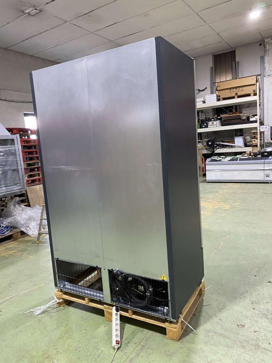 Új ECOCOLD KIWI 1270 2D beépített aggregátoros hűtő (+) – termékfotó csomagolás