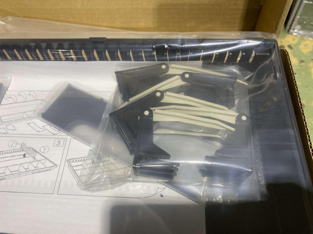 Pénztárgép fiók betéttálca ÚJ! – termékfotó alulnézet