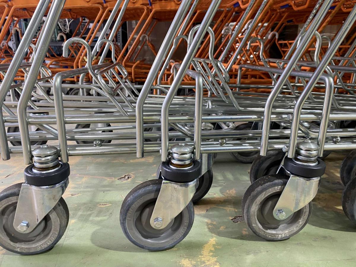 Felújított Wanzl D101 RC bevásárlókocsi szürke műanyagokkal – termékfotó felülnézet