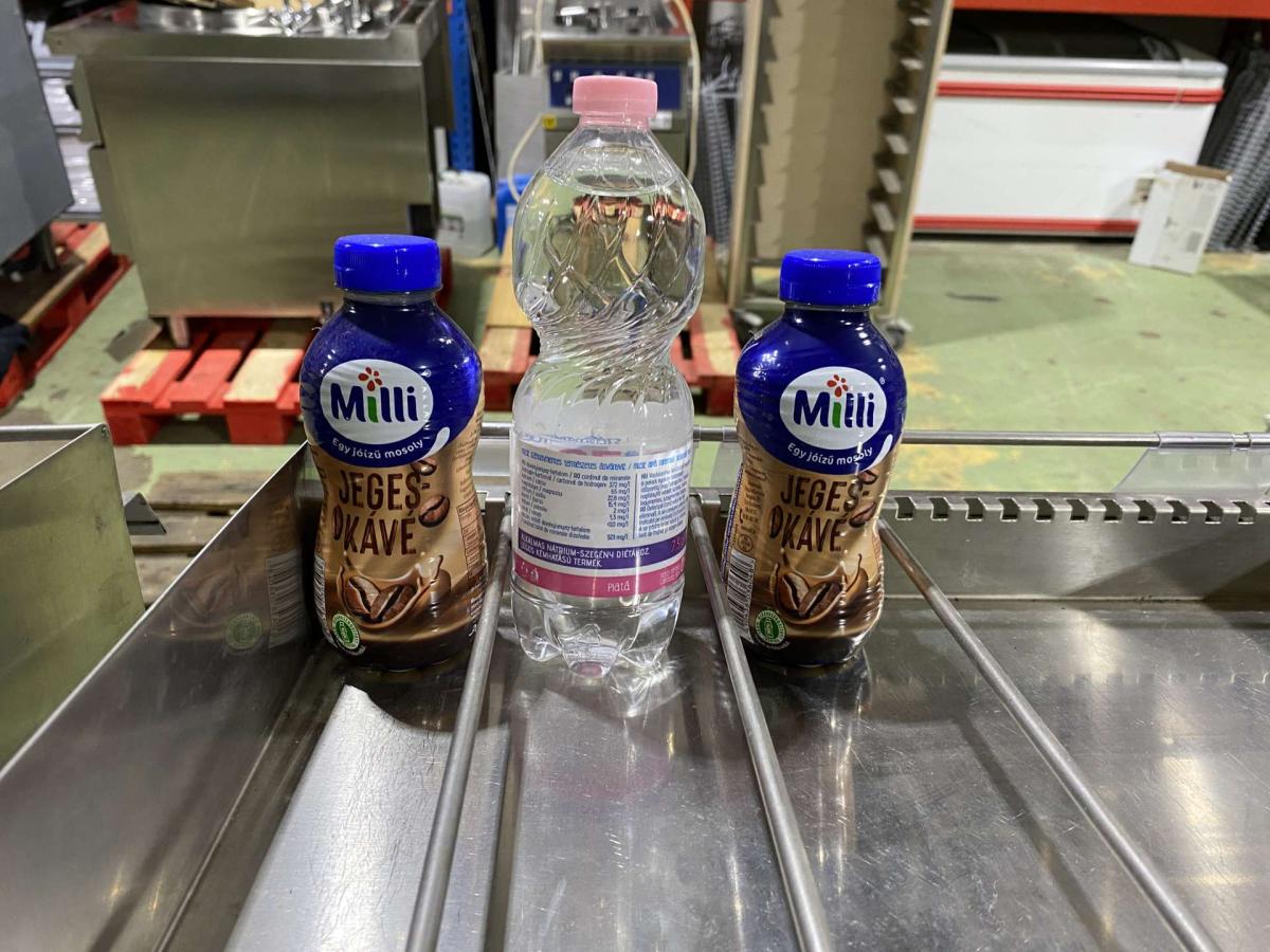 Rozsdamentes italos állvány – termékfotó 45° nézet