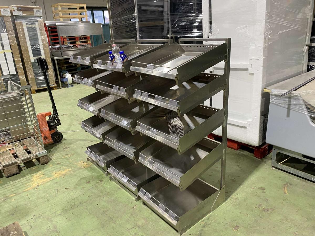 Rozsdamentes italos állvány – termékfotó részlet