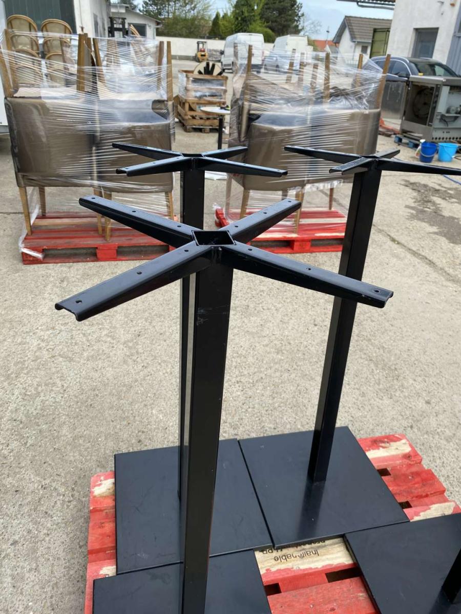 Központi asztalláb, könyöklő asztalbázis – termékfotó alulnézet