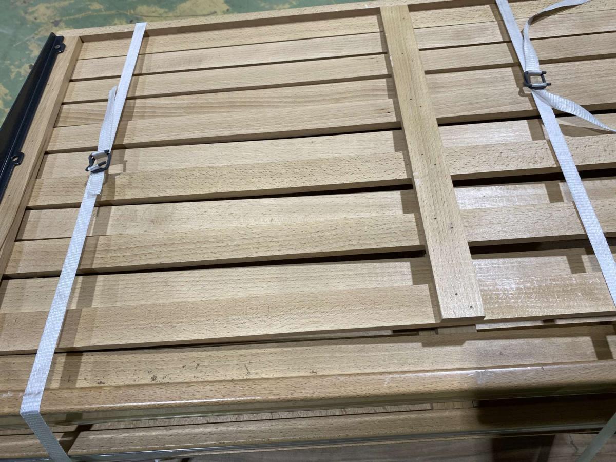 Kenyeres rácspolc 100*47 – termékfotó felülnézet