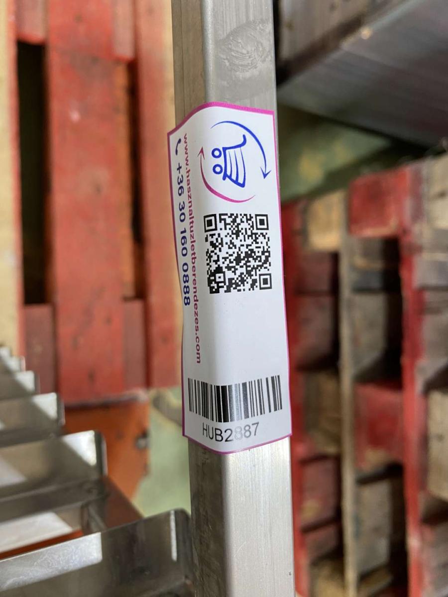 Rozsdamentes tálcatartó állvány 65*43*61 – termékfotó jobb oldalról