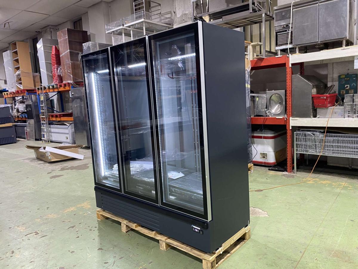 Új ECOCOLD KIWI M&amp;D1910 3D beépített aggregátoros hűtő (+) – termékfotó bal oldalról