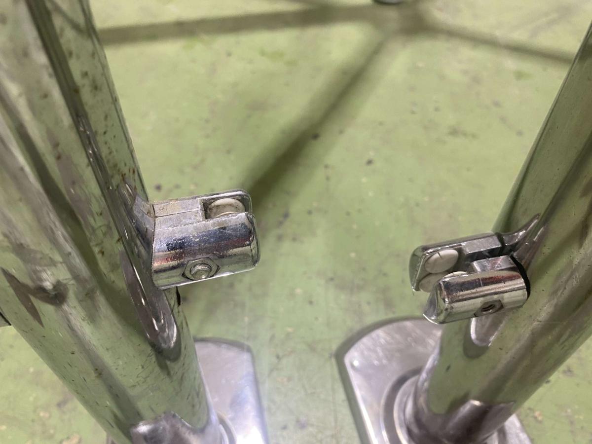 Wanzl CR oszlop – termékfotó bal oldalról