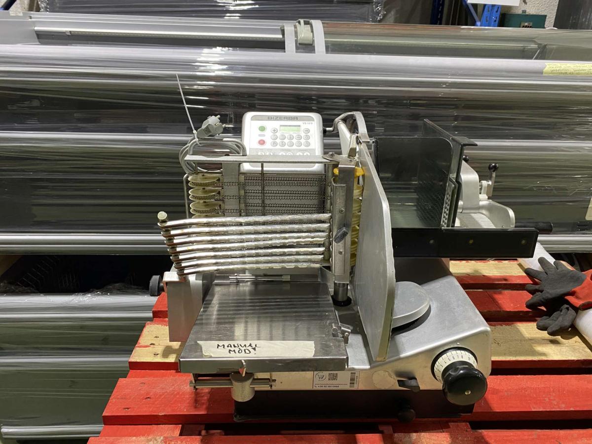 BIZERBA VS12 D szeletelő – termékfotó elölnézet