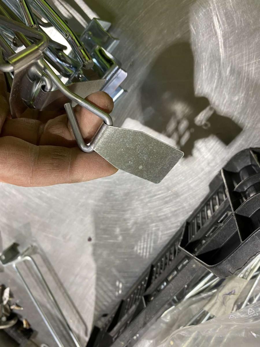 Használt bliszterkampó 32cm – termékfotó hátulról