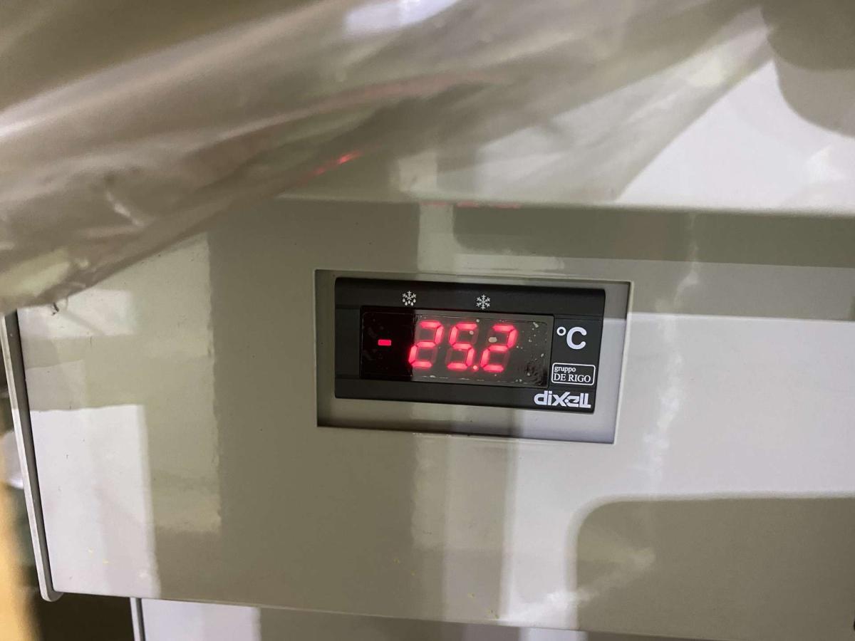 Új De Rigo FIJI ISOLA fagyasztó, hűtősziget – termékfotó 45° nézet