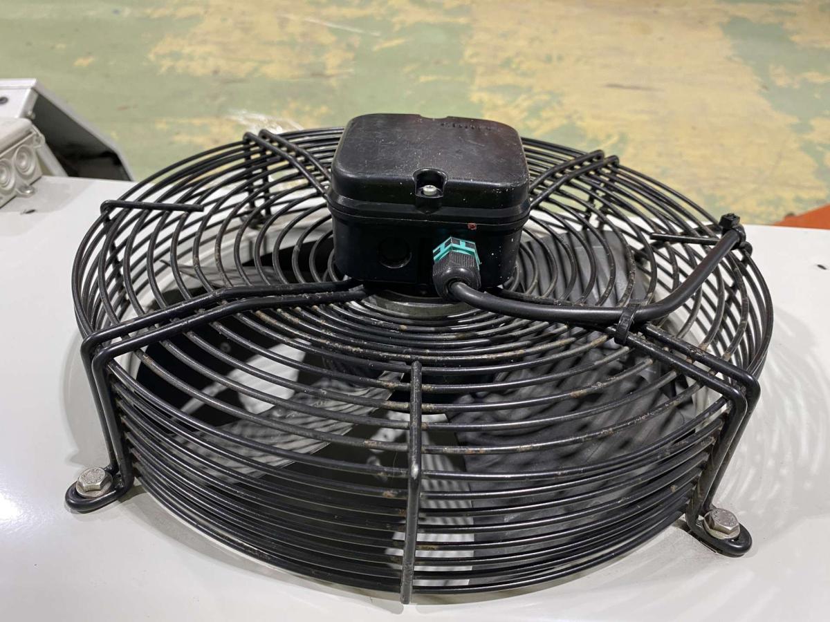 Elpárologtató GEA KÜBA DFAE 071C – termékfotó bal oldalról