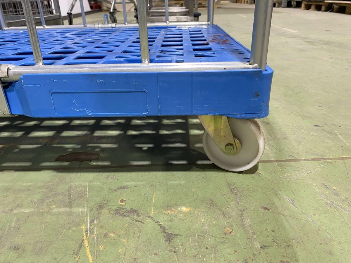 Feil kétoldalról nyitott rollikocsi, rollkonténer – termékfotó bal oldalról