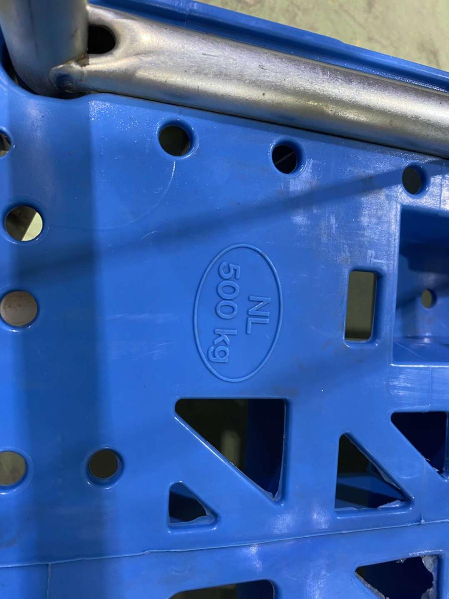 Feil kétoldalról nyitott rollikocsi, rollkonténer – termékfotó 45° nézet