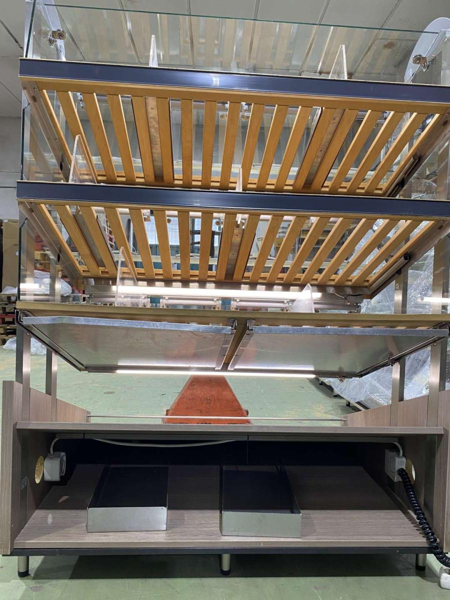 Pékárus állvány, önkiszolgáló, leheletvédős 125*93,5*172 – termékfotó (12. kép)