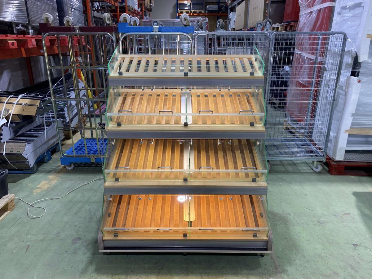 Pékárus állvány, önkiszolgáló, leheletvédős 125*93,5*152 – termékfotó elölnézet