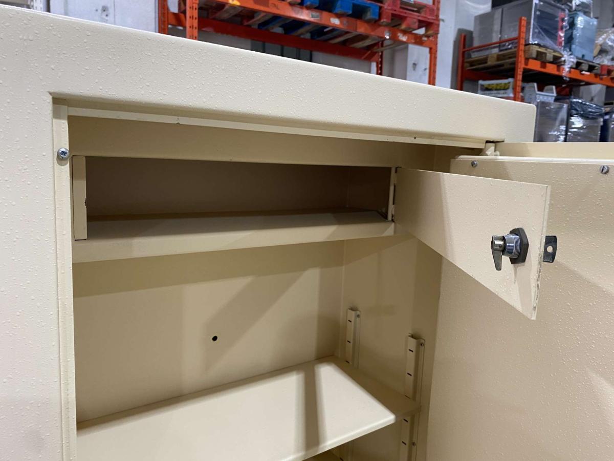 BOVAS biztonsági irat,- és értéktároló szekrény – termékfotó alulnézet