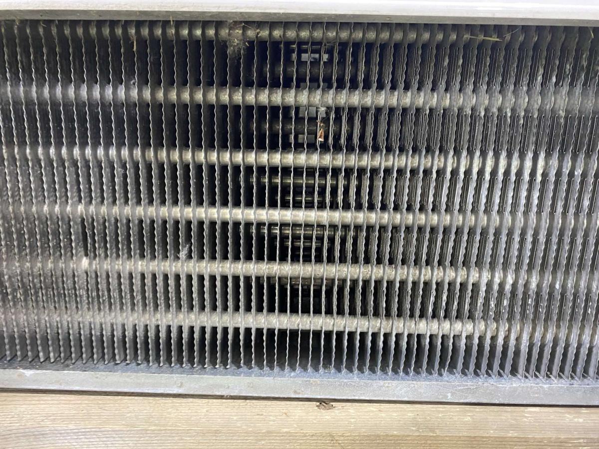 Elpárologtató LU-VE SHA 52 E80 – termékfotó hátulról