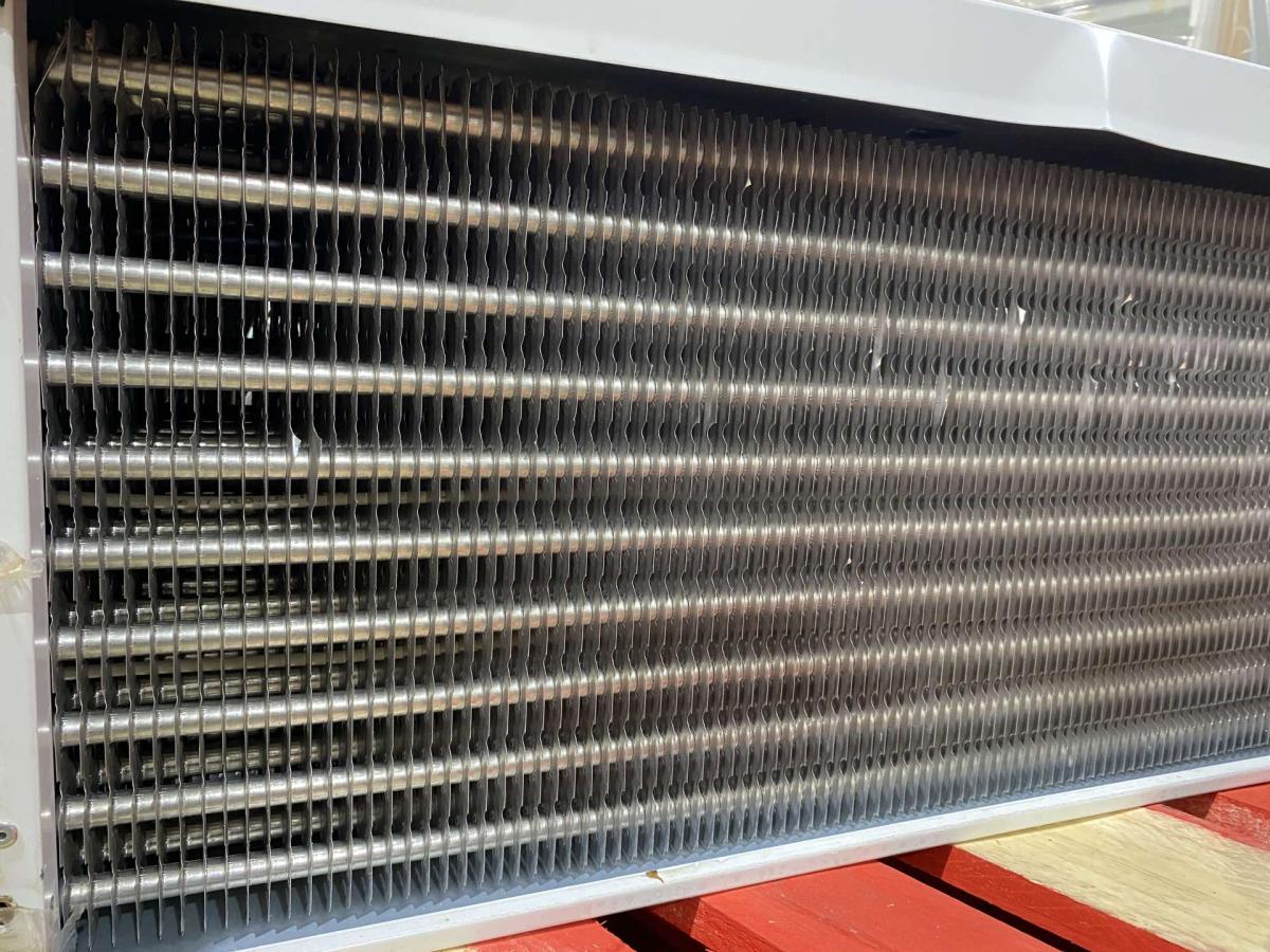 Elpárologtató ROEN CCL 302054ME "-" – termékfotó hátulról