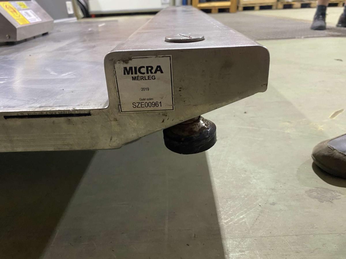 Lapmérleg, mázsa rozsdamentes kivitelben – termékfotó felülnézet