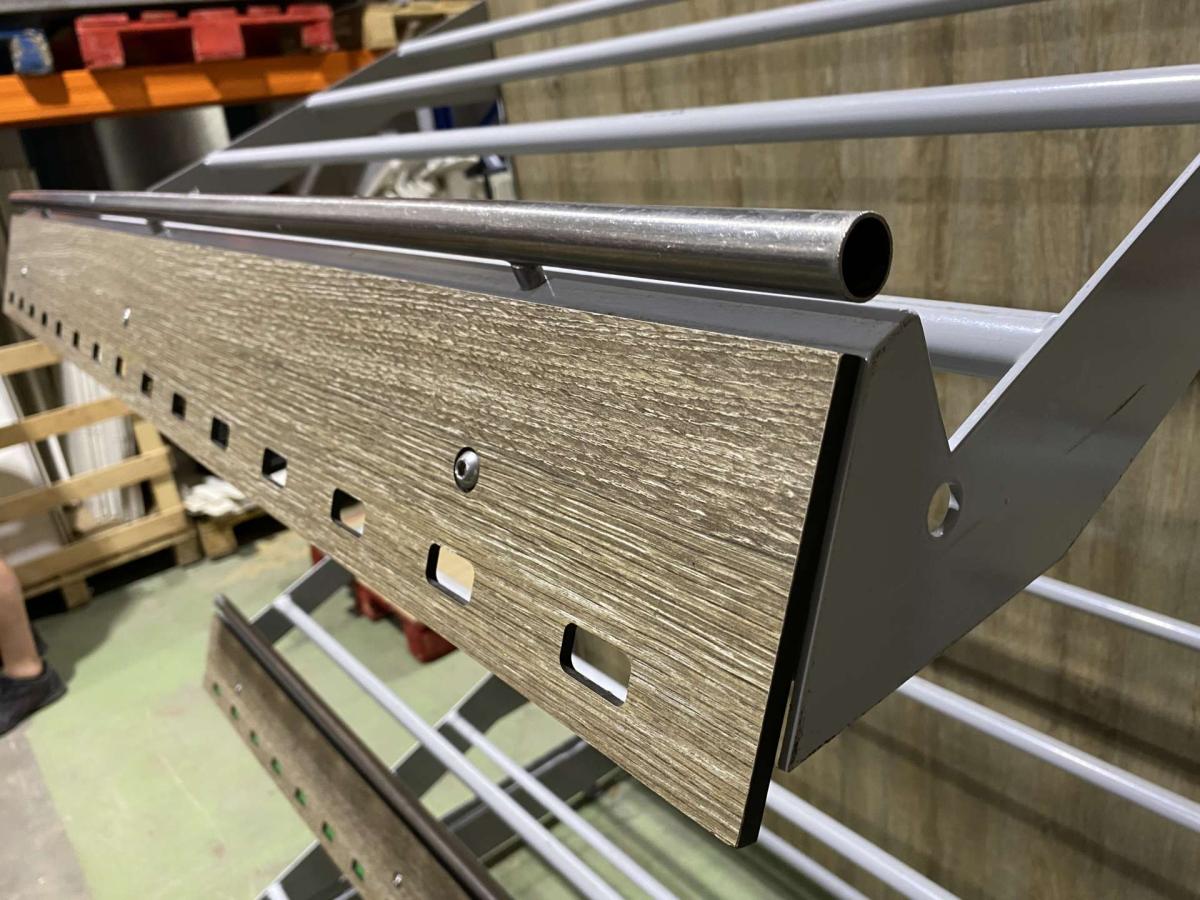 Zöldséges faliregál, Tegometall – termékfotó részlet