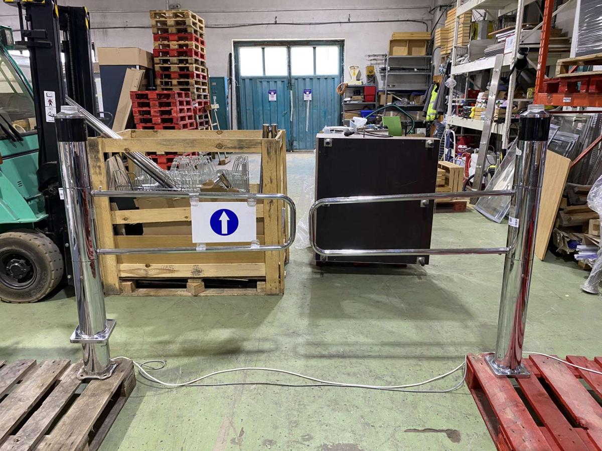 Wanzl Ecoport infrás beengedő kapu – termékfotó elölnézet