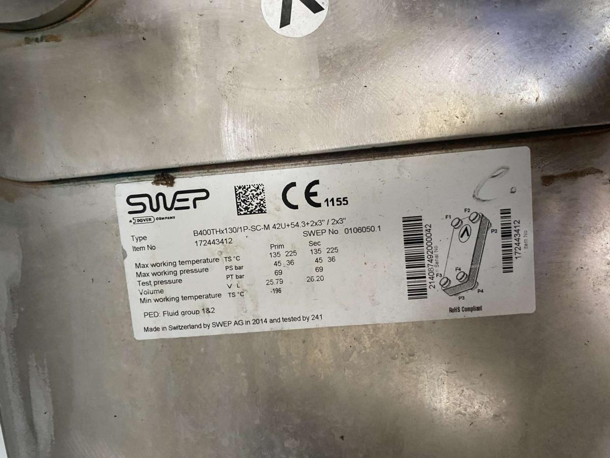 Lemezes hőcserélő SWEP B400 – termékfotó jobb oldalról