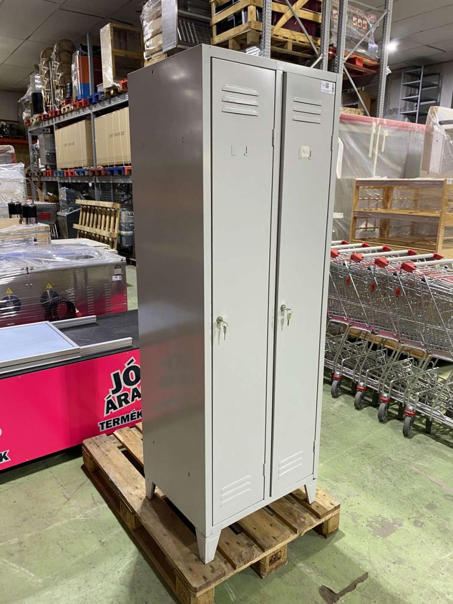 Öltözőszekrény, 2 ajtós METALOBOX PROJECT_ 2 – termékfotó hátulról