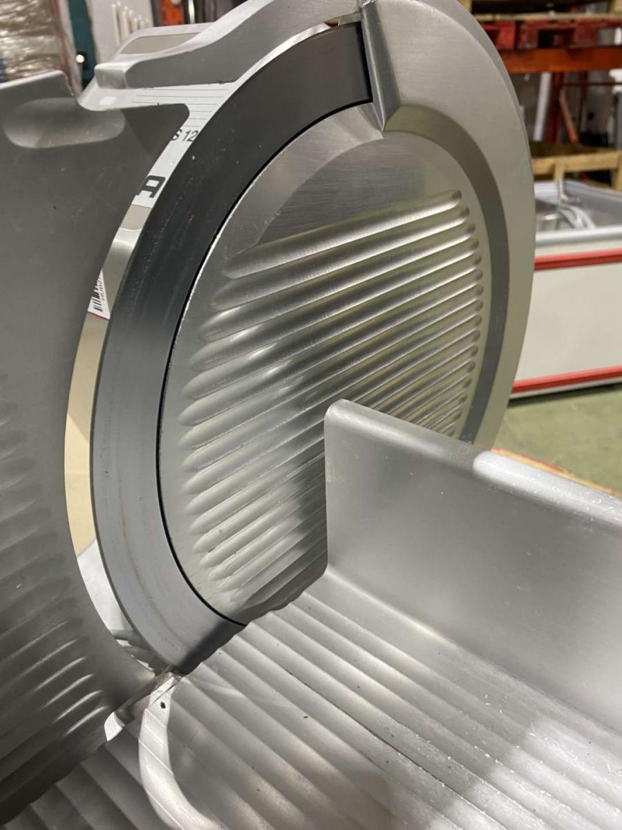 Bizerba VS 12 szeletelőgép – termékfotó csomagolás