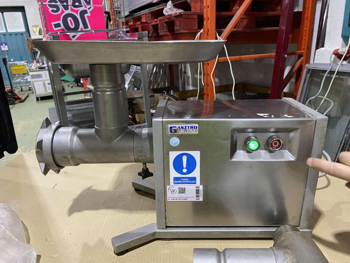 Gasztrometál motorikus alapgép húsőrlővel – termékfotó részlet