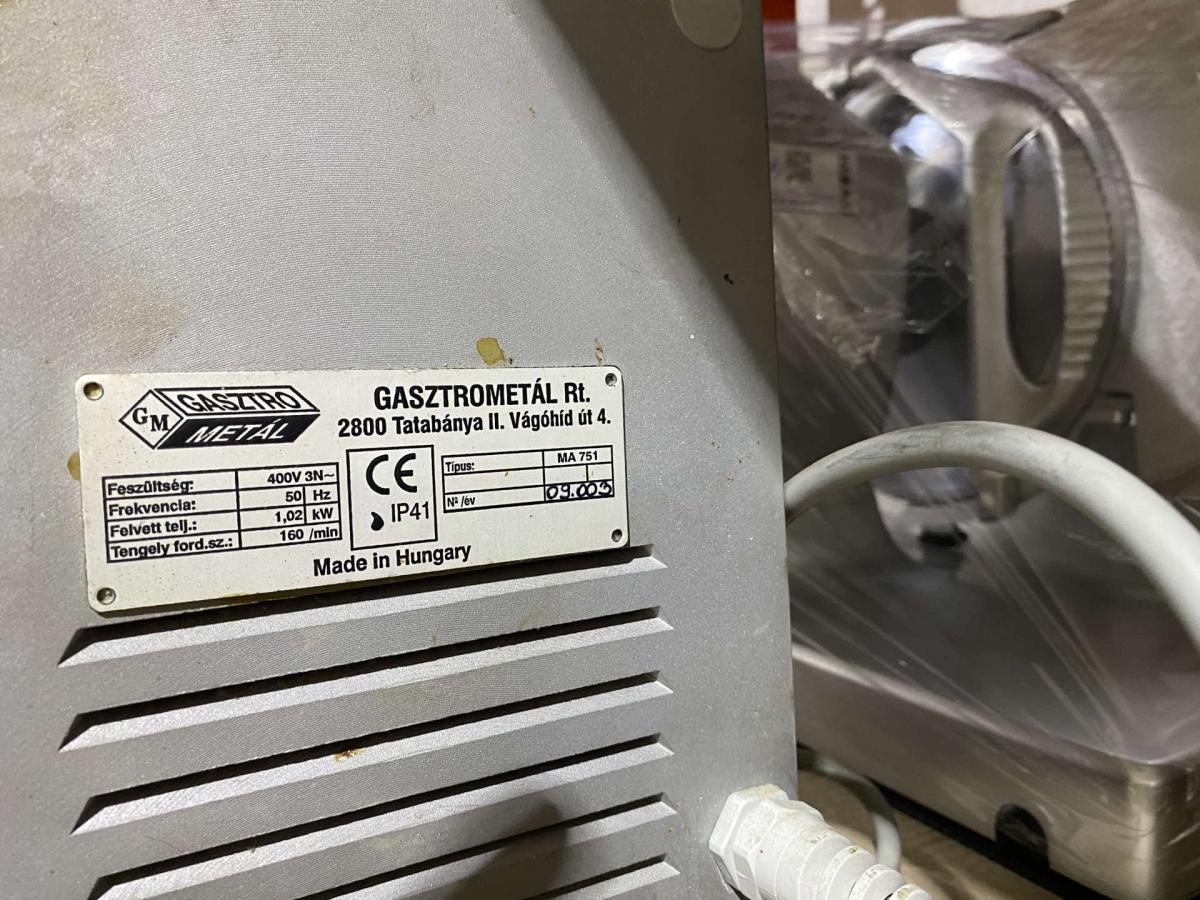 Gasztrometál motorikus alapgép húsőrlővel – termékfotó csomagolás