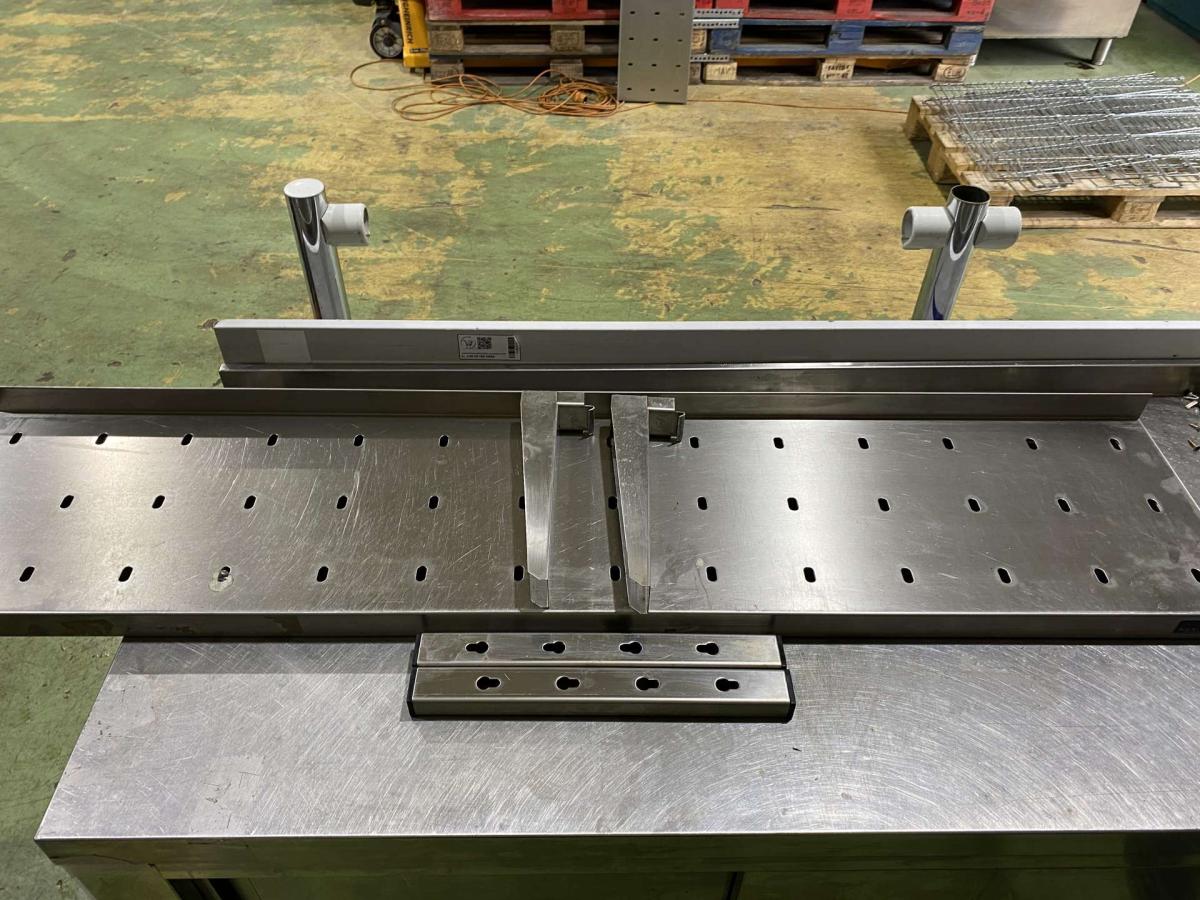 Rozsdamentes csepegtető polc 100*30 – termékfotó hátulról