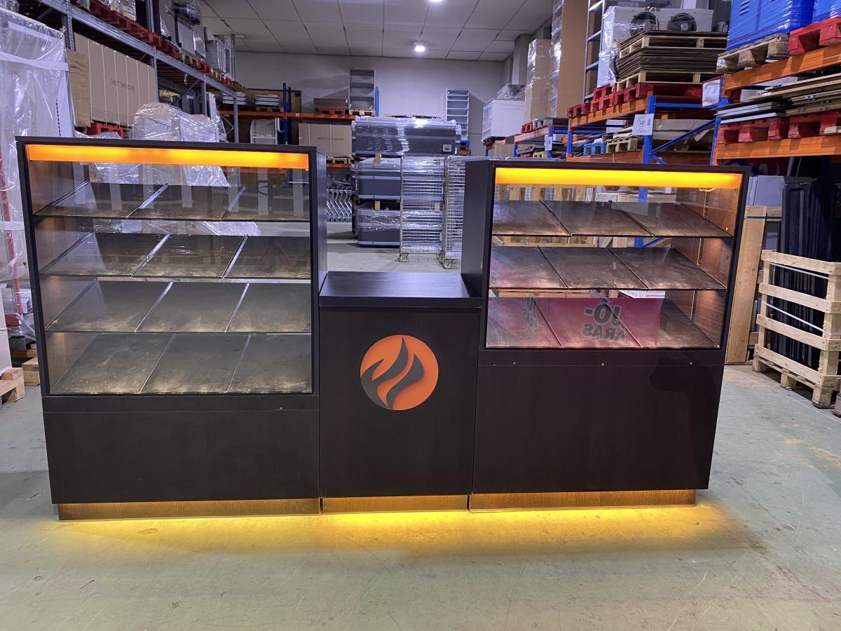 Finompékárus kiszolgálópult – termékfotó alulnézet