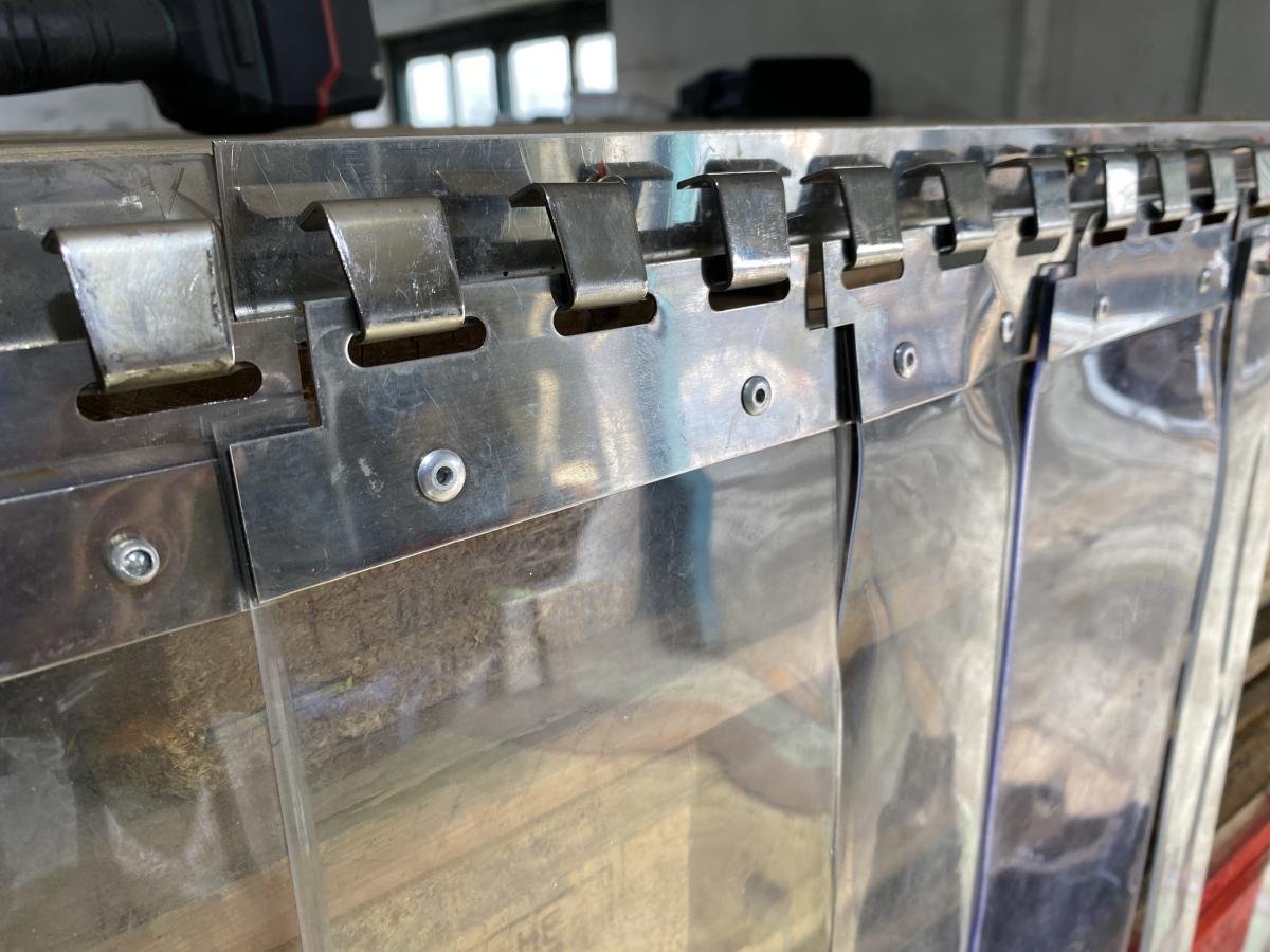 PVC hőfüggöny 110*200 – termékfotó hátulról