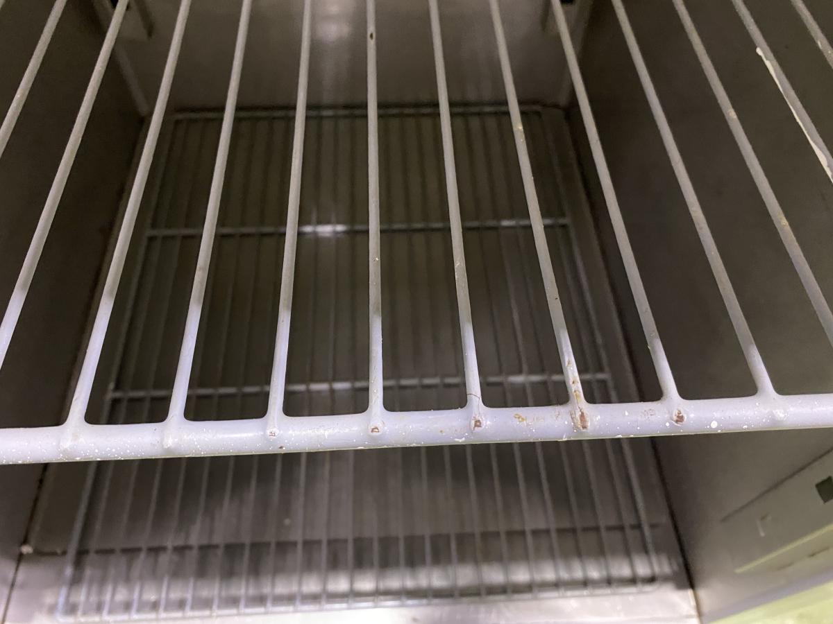 Rozsdamentes hűtőszekrény 700 L – termékfotó részlet