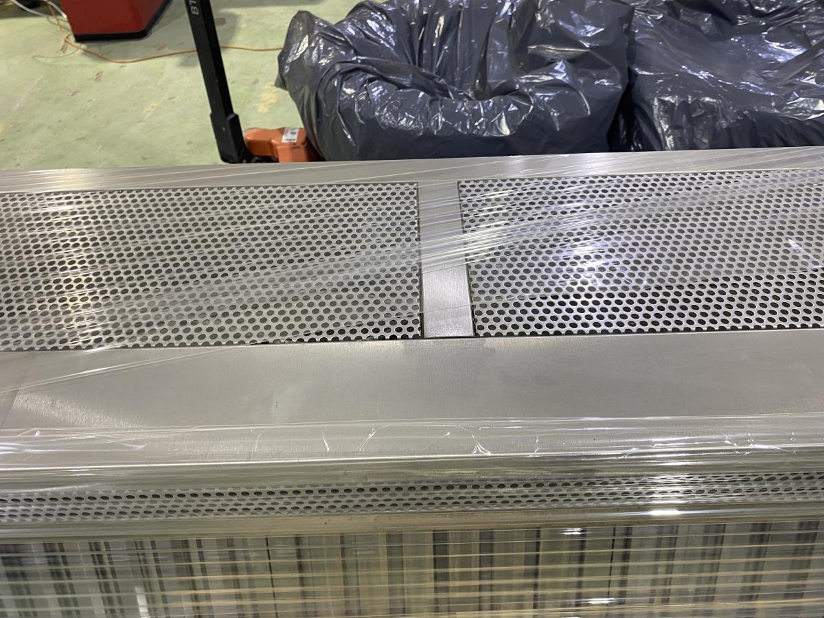 Elszívóernyő fali 150*80*35 – termékfotó hátulról